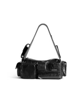 medium 702167210c81000 f.jpg