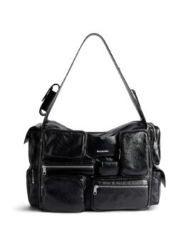 medium 702168210c81000 f.jpg