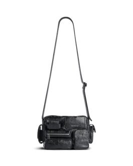 medium 829068210c81000 f.jpg