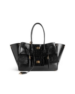 medium 8356702ab0x1000 f.jpg