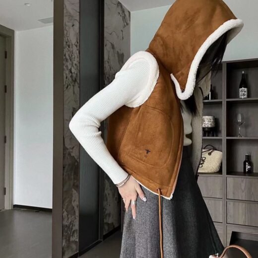 Dior Veste à capuche à manches coupées suédoises pour femme