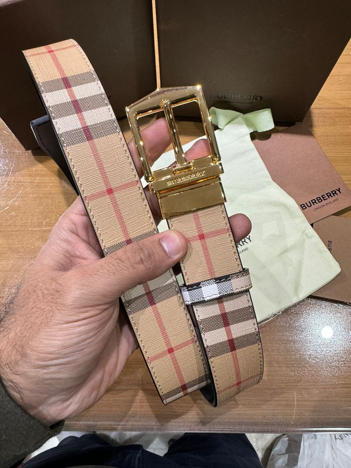 BURBERRY || CEINTURE EN CUIR DE QUALITÉ AUTHENTIQUE POUR HOMME