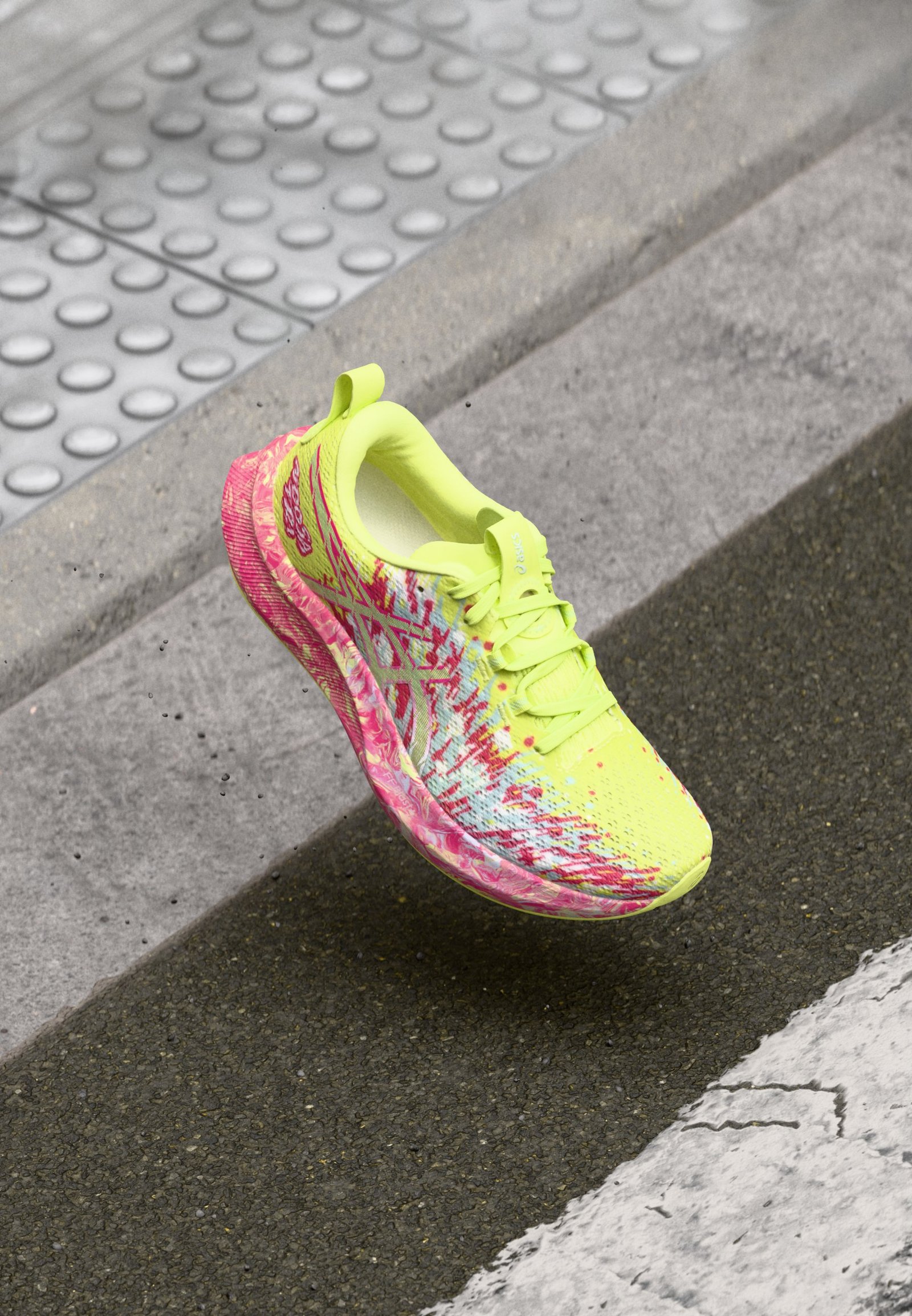 NOOSA TRI 16 - Chaussures de running sur route - lucid yellow/bright rose