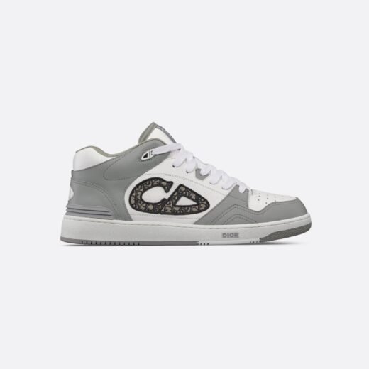 Dior Sneaker mi-haute en cuir de veau lisse gris et blanc; sneaker en jacquard oblique