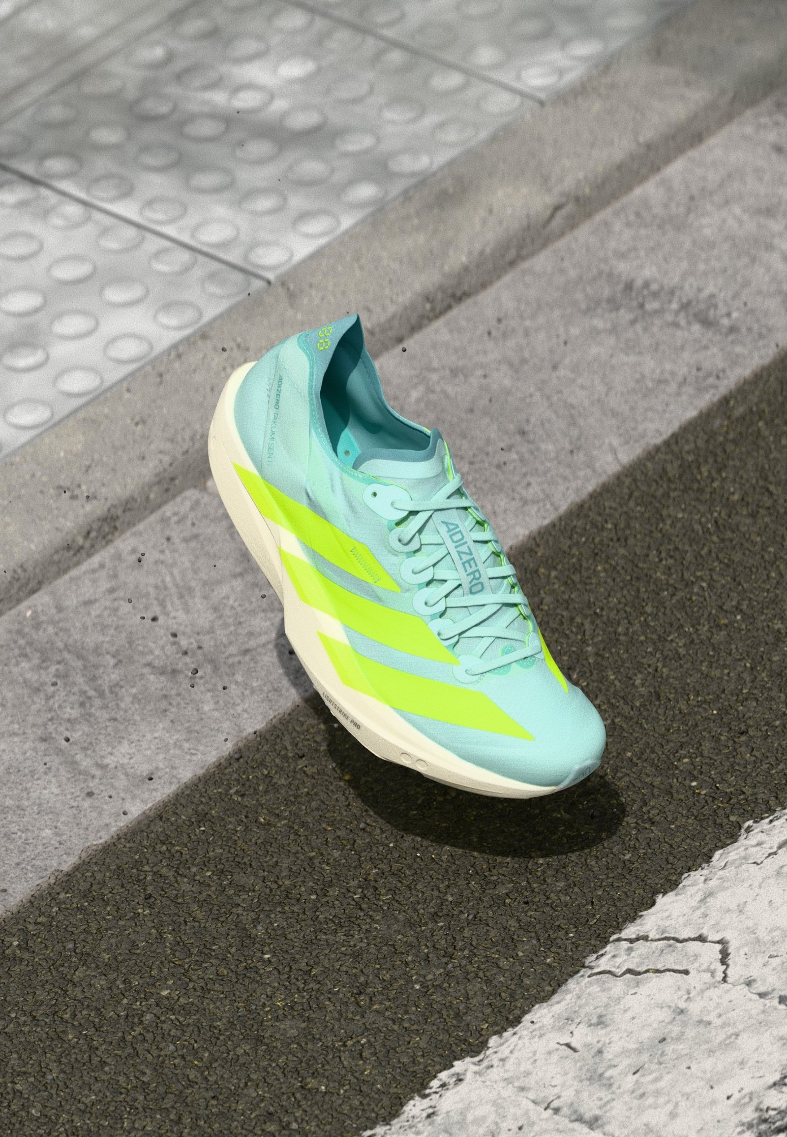 ADIZERO TAKUMI SEN 11 - Chaussures de running sur route -