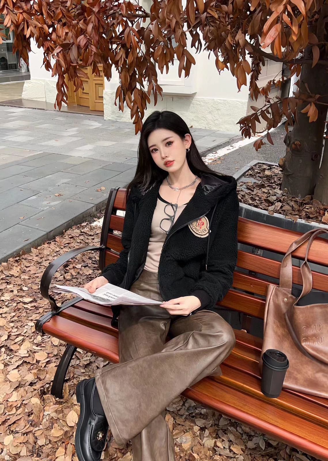 Veste zippée de qualité authentique disponible pour les femmes