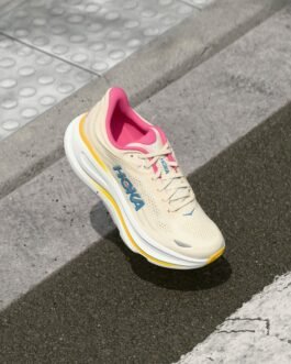 BONDI 9 - Chaussures de running sur route - alabaster / birch