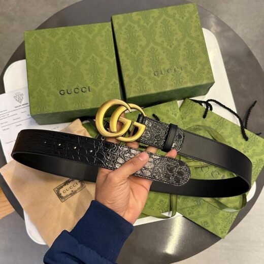 Gucci Ceinture en crocodile avec boucle double G