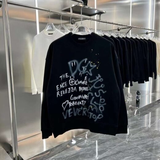 Dolce & Gabbana Sweat-shirt à imprimé graffiti pour homme