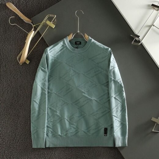 Fendi Pulls de luxe à col ras du cou et manches longues en laine monogrammée