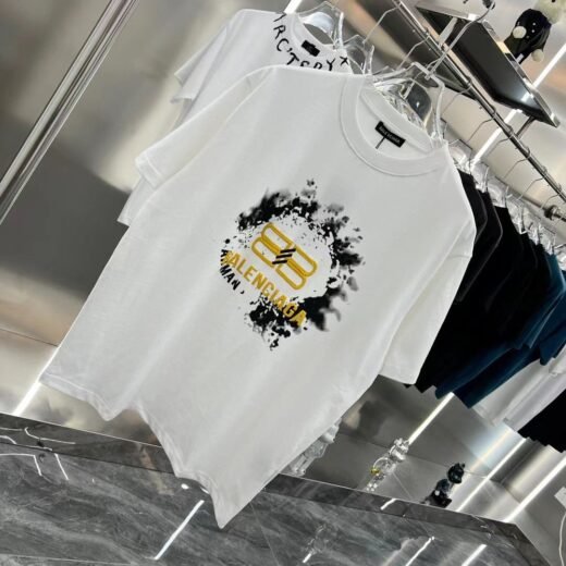 Balenciaga T-shirt imprimé à épaules tombantes