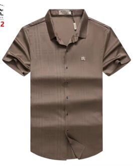 CHEMISE À COL CLASSIQUE À CARREAUX
