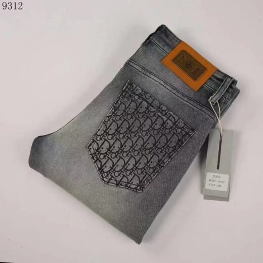 Dior Jean gris tendance et ultra confortable pour homme