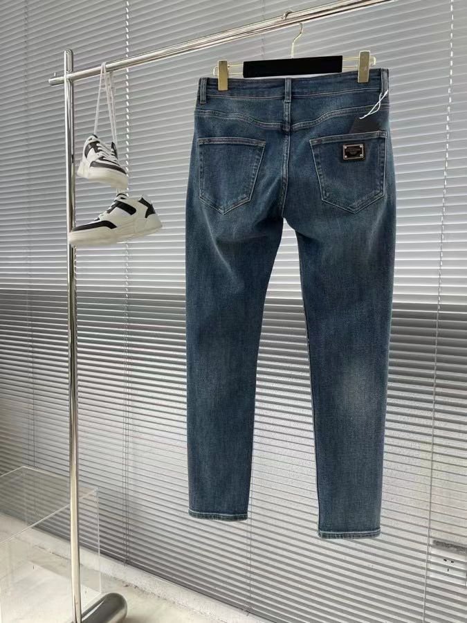 DOLCE GABBANA || Pantalon en denim décontracté délavé avec logo métallisé brodé