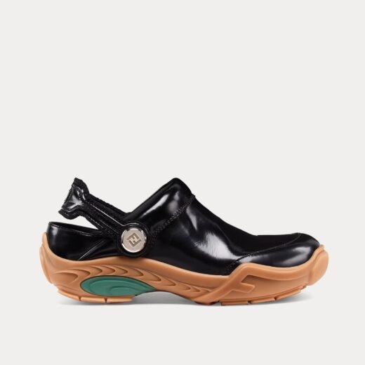 Fendi Sabots noirs en cuir Lab