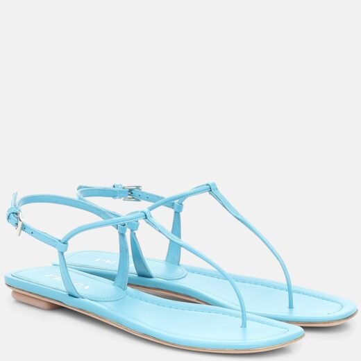 Prada Sandales en cuir verni