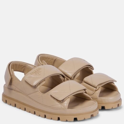 Prada Sandales en cuir matelassé