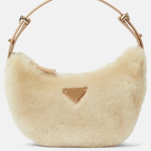 Prada Sac Arqué en shearling