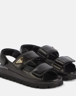 Sandales en cuir matelassé