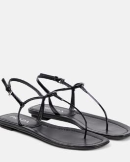 Sandales en cuir verni