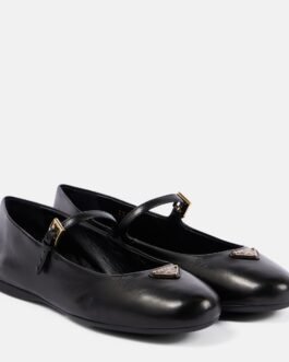 Ballerines en cuir à logo