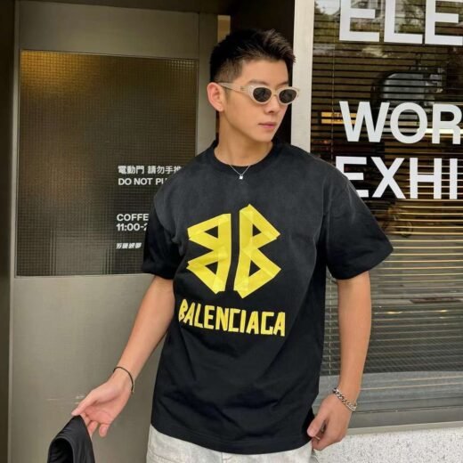 Balenciaga T-shirt à motif ruban jaune (noir)