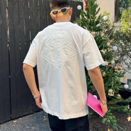 Balenciaga T-shirt col rond et épaules basses pour homme