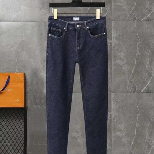 Dior Jean Dior Authentic : sublimez votre look avec un style emblématique