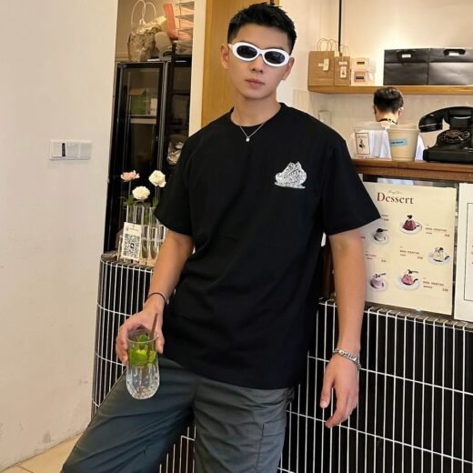Balenciaga T-shirt oversize noir/blanc à épaules tombantes