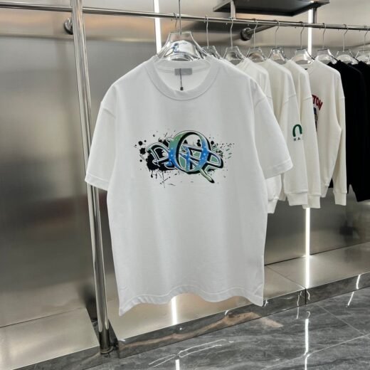 Dior T-shirt blanc à imprimé graffiti et logo sur le devant