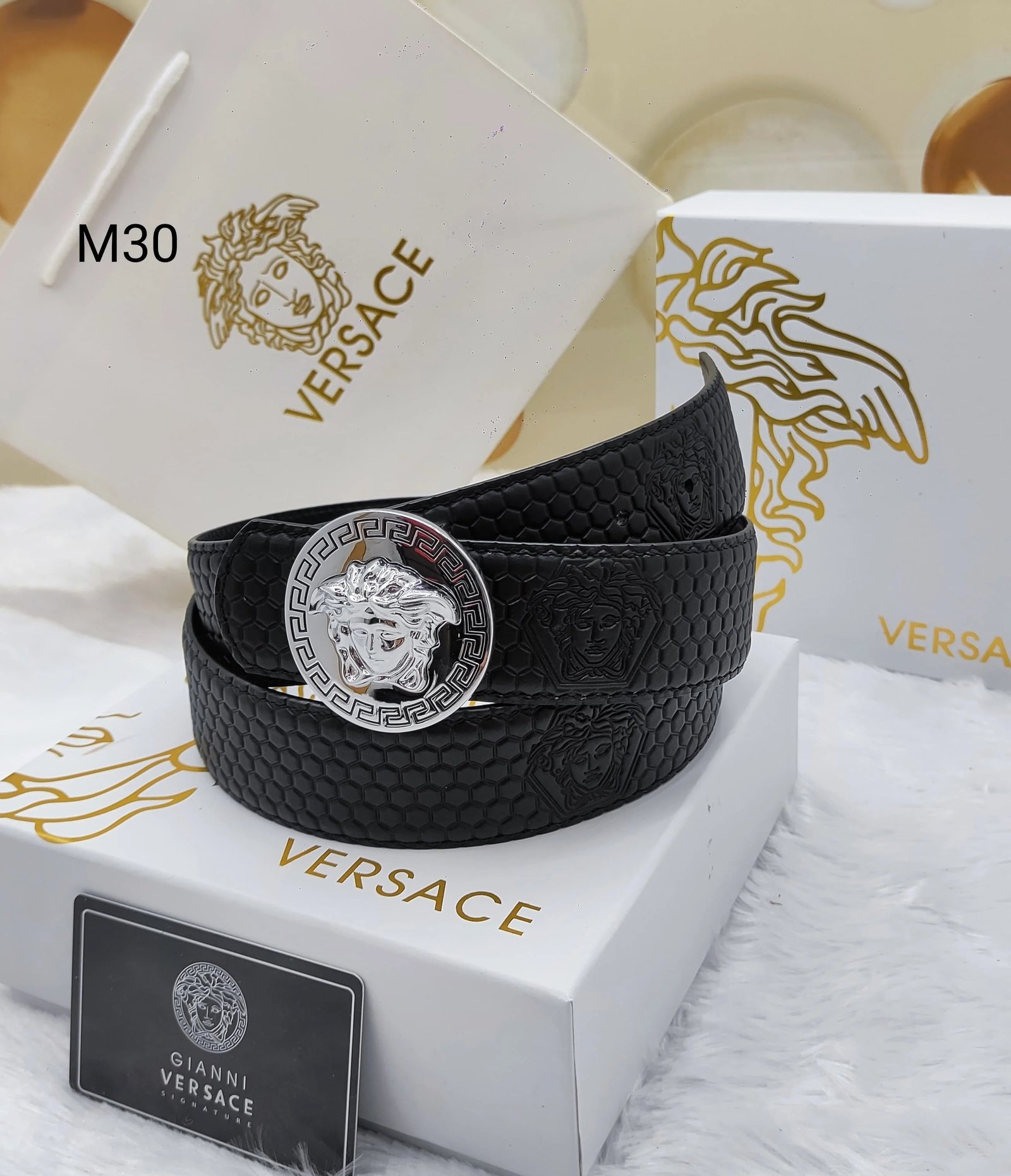 VERSACE || Ceinture en cuir noir gaufré avec boucle Medusa argentée