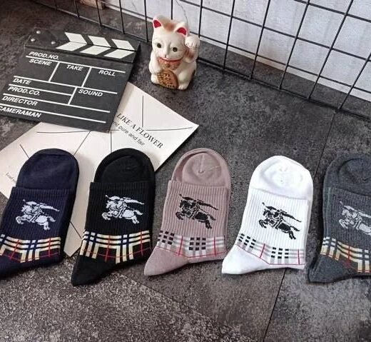 Burberry Lot de 5 paires de chaussettes unisexes d'occasion, avec boîte, collection de la marque, avec étiquettes, multicolores