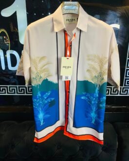PRADA || Chemises de luxe en soie à manches courtes et logo