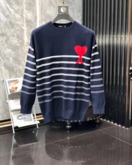 AMI PARIS || T-shirt ras du cou unisexe style urbain; manches longues; logo oversize