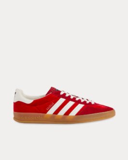 Baskets basses Adidas x Gucci Gazelle en velours rouge