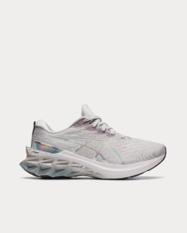 Novablast 2 Platinum Glacier Grey / White Running Shoes