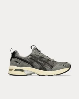 AsicsGel-1090v2 Truffle Grey / Black Low Top Sneakers