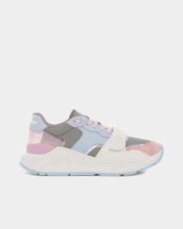 Baskets basses Burberry en cuir, daim et nylon à carreaux gris pâle