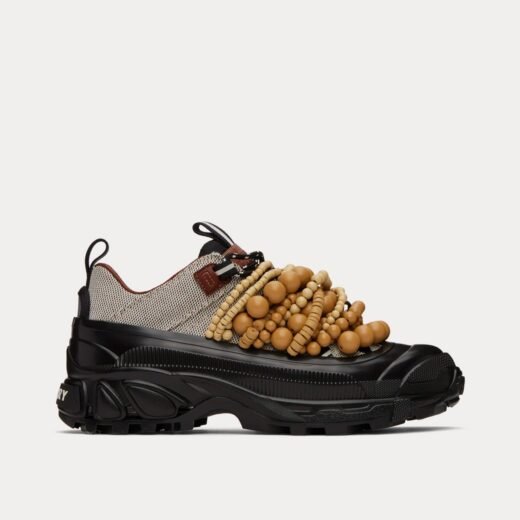 Burberry Baskets basses Arthur en cuir et nylon blanc/noir avec détails en perles