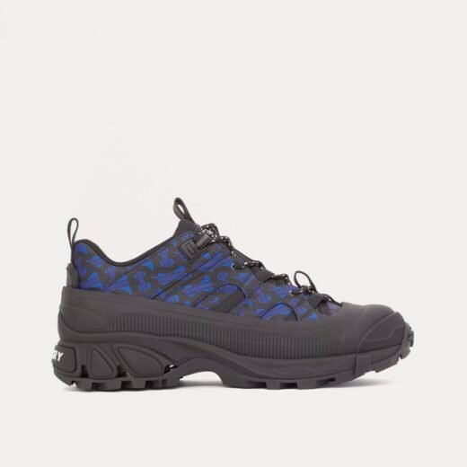 Burberry Baskets basses techniques Arthur Monogram bleu roi profond