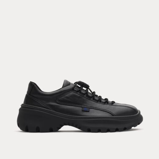 Burberry Chaussures Scoot en cuir noir/marron bouleau