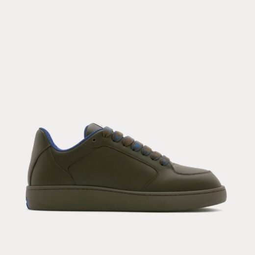 Burberry Baskets basses Stock en cuir Loch