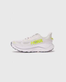 CHALLENGER 8 - Chaussures de running - white/neon yellow