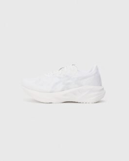 NOVABLAST 5 - Chaussures de running sur route - white/piedmont grey