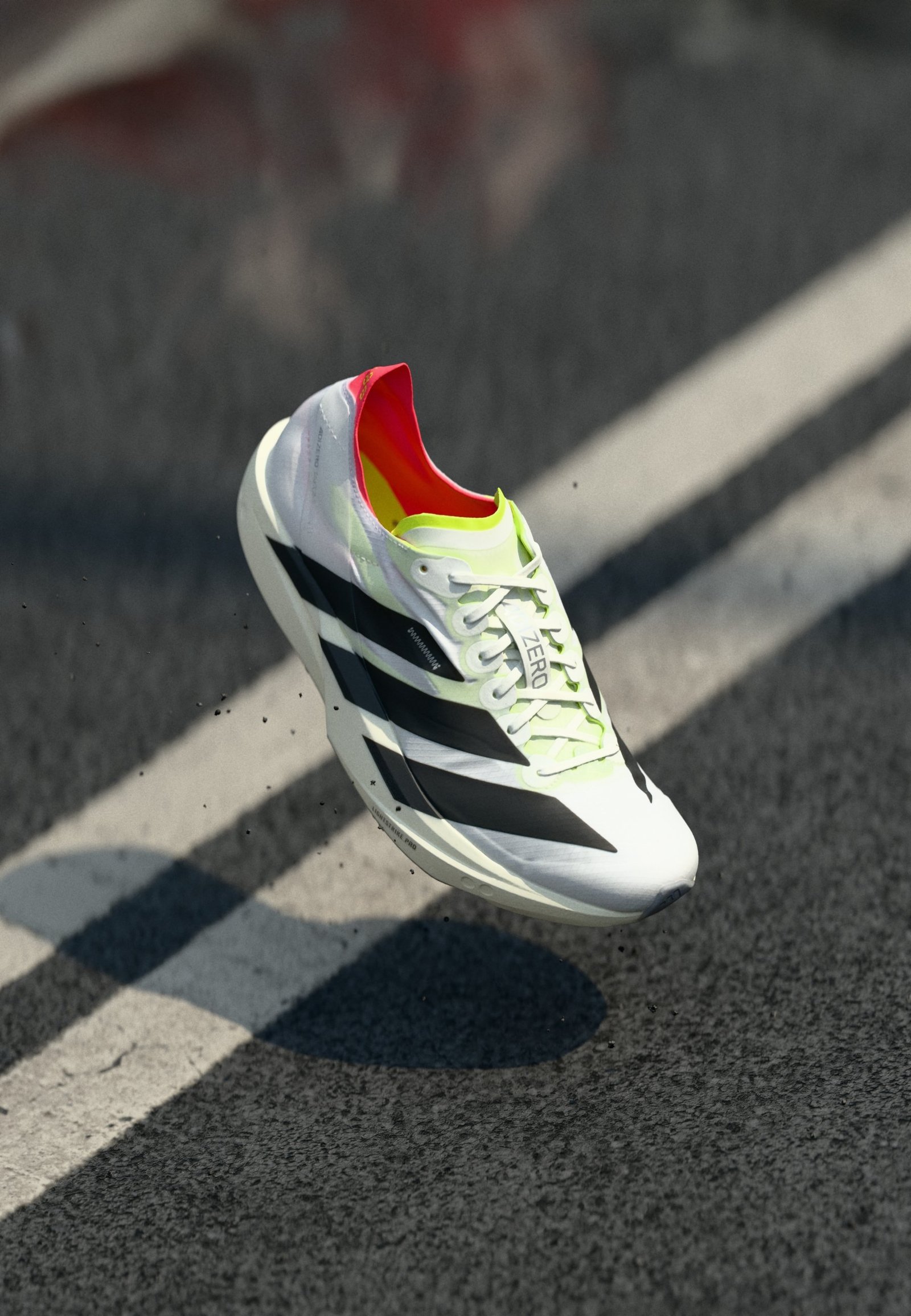 ADIZERO TAKUMI SEN 11 - Chaussures de running sur route -