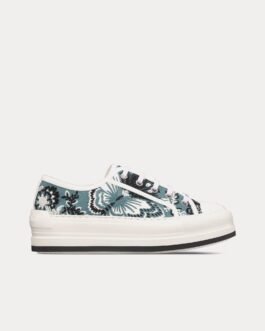 Baskets basses Dior Walk'n'Dior Platform en coton brodé multicolore bleu denim avec motif bandana papillon