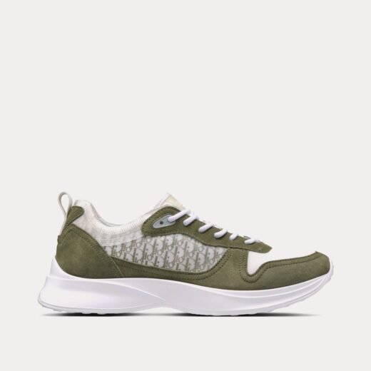 Dior Baskets basses B25 Runner en daim olive et maille technique blanche avec toile Dior Oblique olive et blanche