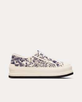 Baskets basses Dior Walk'n'Dior Platform en coton brodé blanc avec motif Toile de Jouy bleu