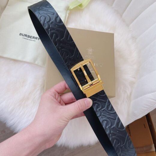 Burberry Ceinture vernie monogramme TB