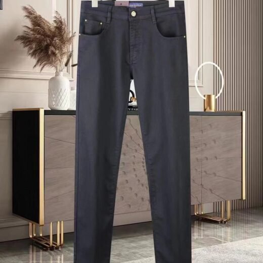 Louis Vuitton Jean noir décontracté à logo premium pour homme